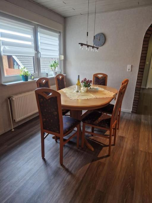 Gemuetliche 3-Zimmer-Wohnung, Zentral Gelegen Apensen Exterior foto