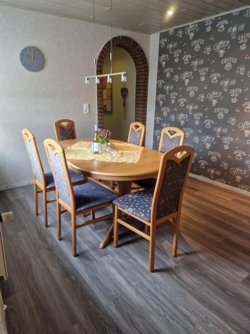 Gemuetliche 3-Zimmer-Wohnung, Zentral Gelegen Apensen Exterior foto