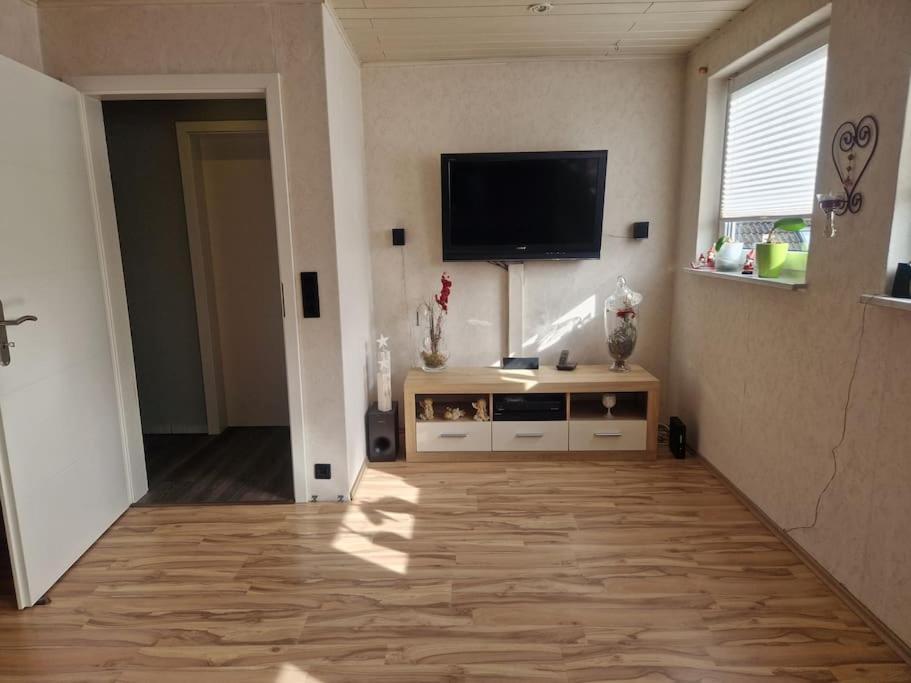 Gemuetliche 3-Zimmer-Wohnung, Zentral Gelegen Apensen Exterior foto